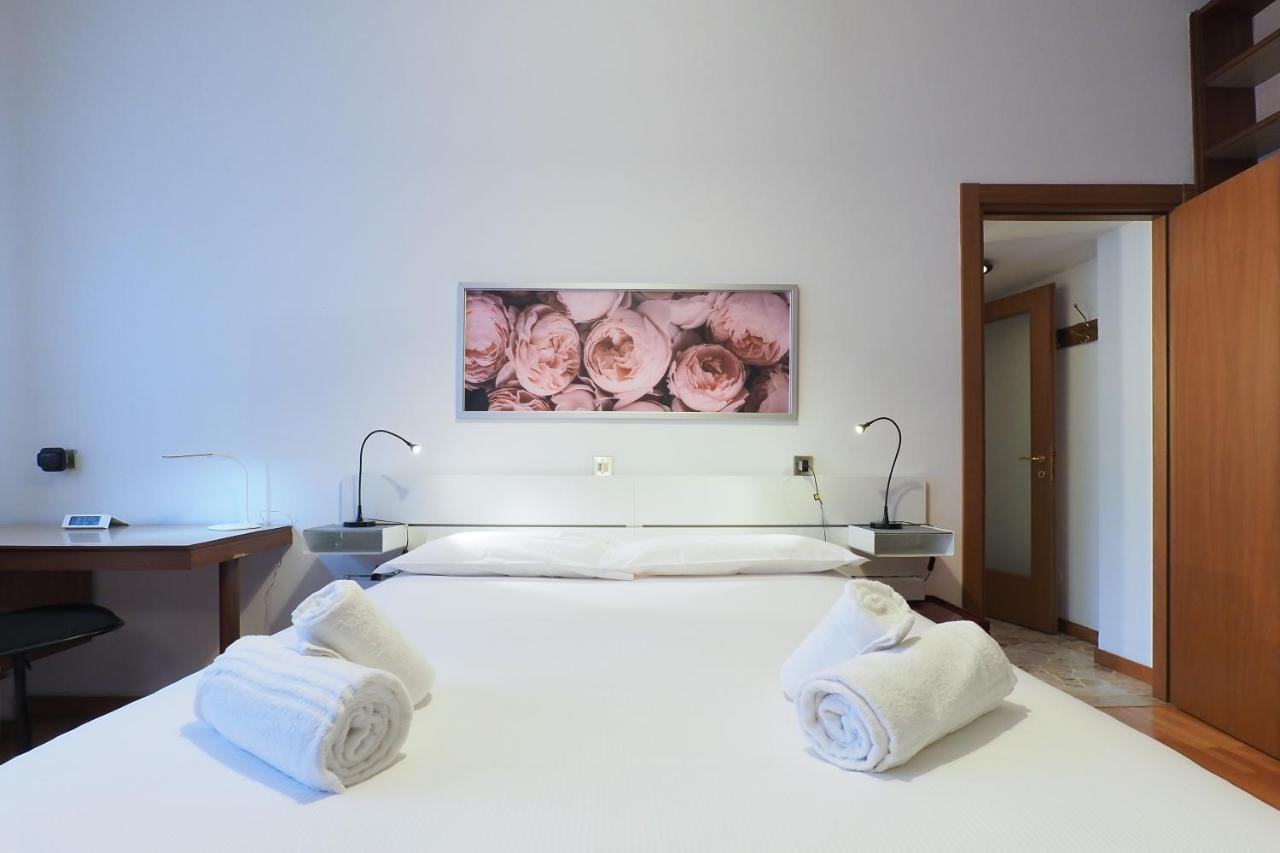 Primopiano - Tolmezzo Apartment Milan Luaran gambar