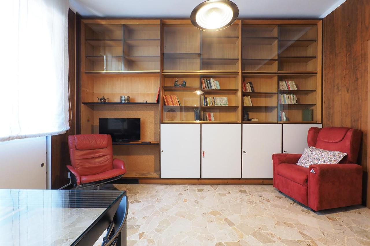 Primopiano - Tolmezzo Apartment Milan Luaran gambar