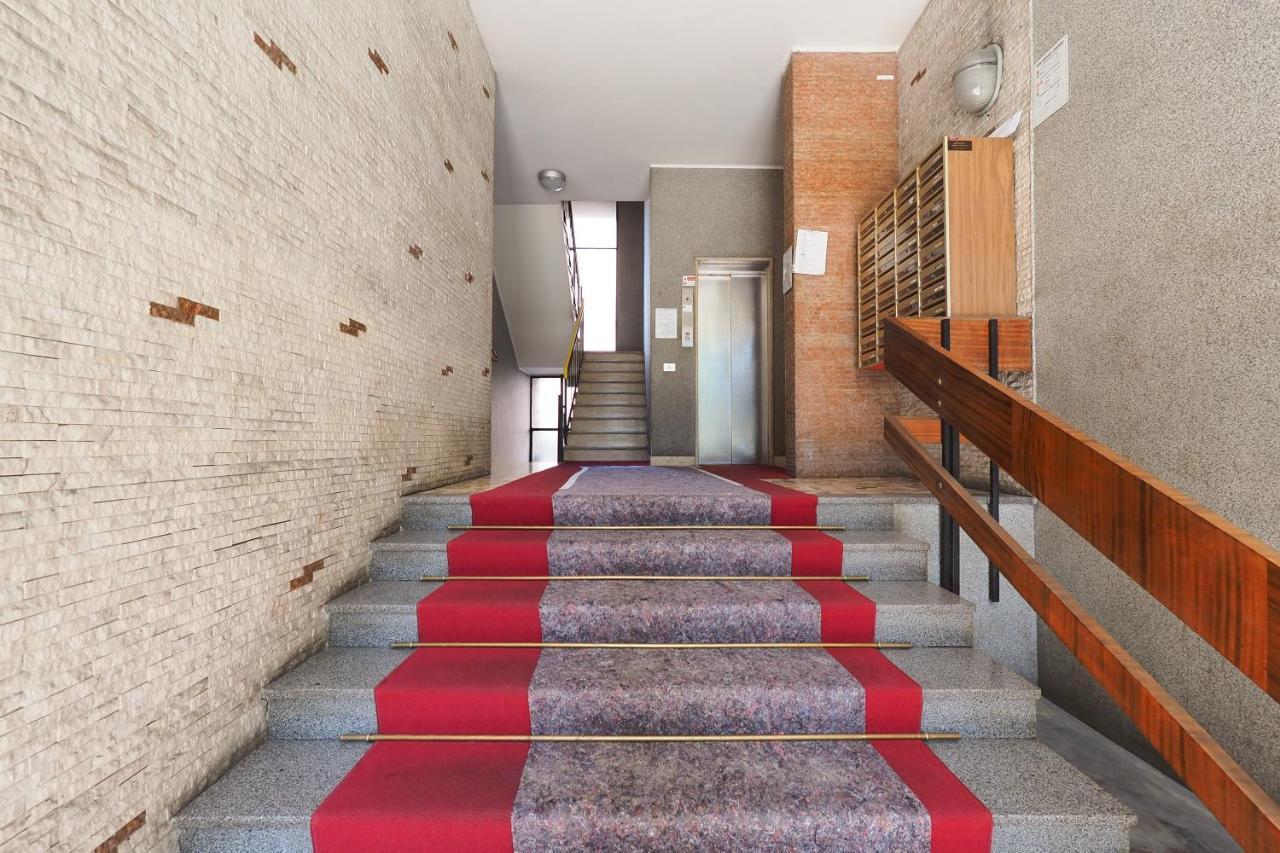 Primopiano - Tolmezzo Apartment Milan Luaran gambar